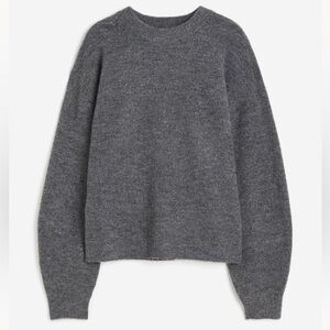 H&M GREY KNIT SWEATER